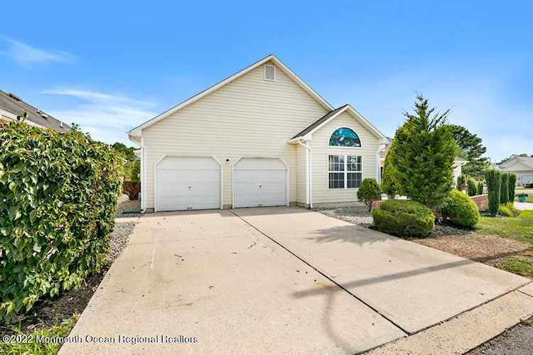59 Summerhill Dr Manahawkin, NJ 08050 | MLS 22224366 Photo 1