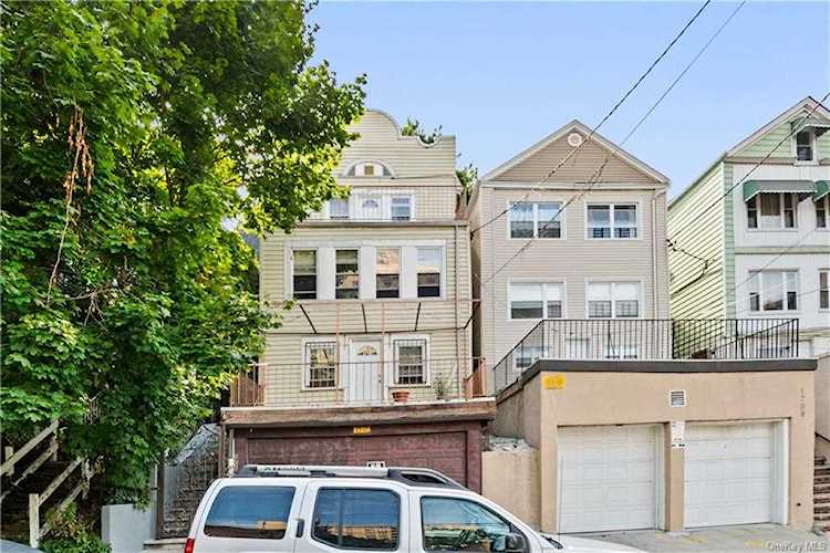 1710 Undercliff Avenue Bronx, NY 10453