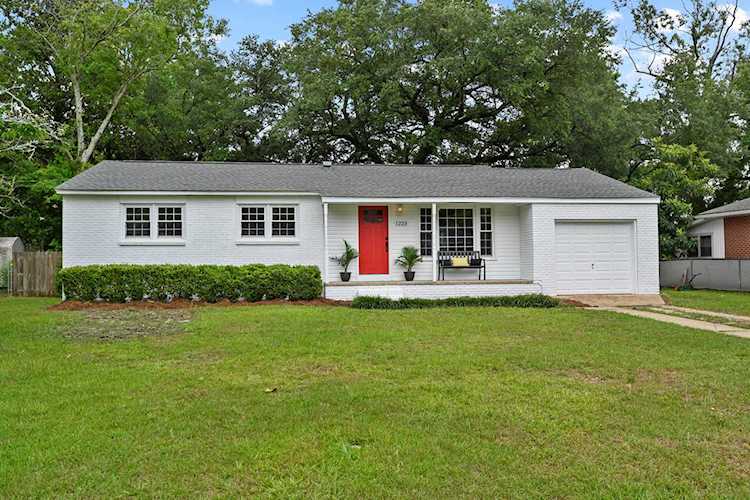 1223 Springhill Rd Hanahan, SC 29410