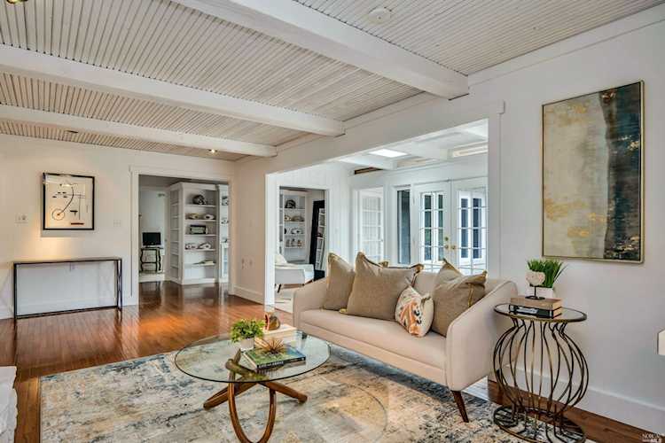 1301 S Oak Street Calistoga, CA 94515