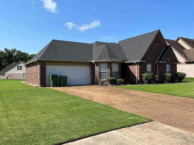 4497 Queen Sinclair Cir Millington, TN 38053