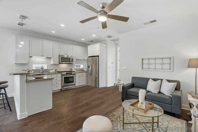 741 D Ave Coronado, CA 92118