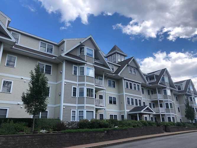 4 Sterling Hill Ln #413 Exeter, NH 03833