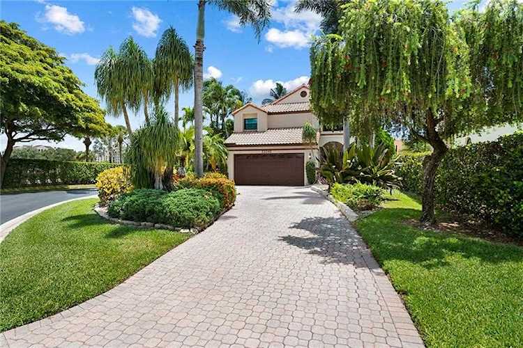 23285 Mirabella Cir Boca Raton, FL 33433
