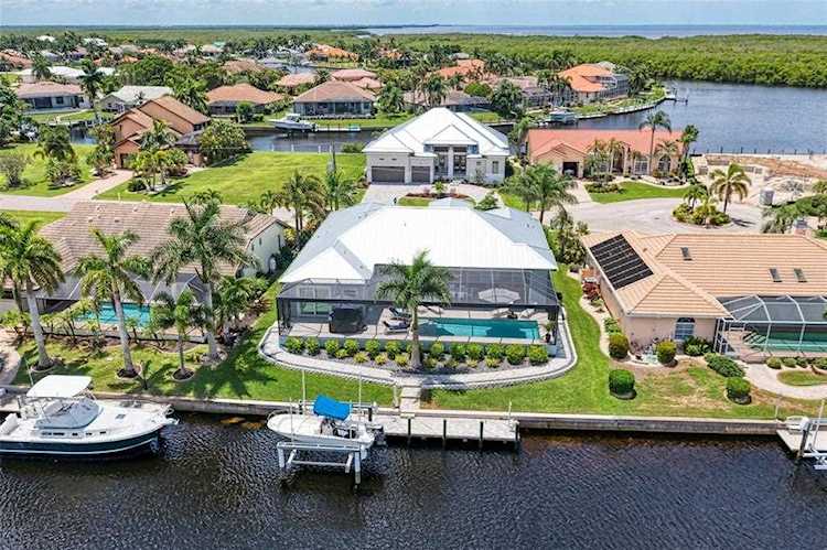 1430 Sea Gull Ct Punta Gorda, FL 33950