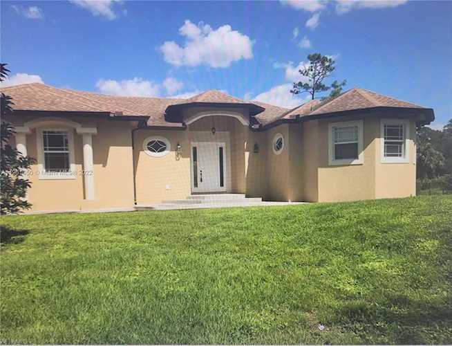 3361 12th Ave NE Naples, FL 34120