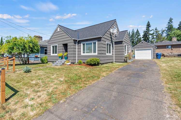 807 Bloyd St Kelso, WA 98626
