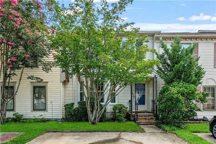 310 Gambrill Ct Virginia Beach, VA 23462