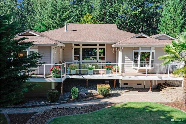 10928 Pioneer Dr Anderson Island, WA 98303