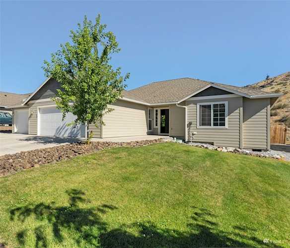 1047 Sunny Brooke Ln Chelan, WA 98816