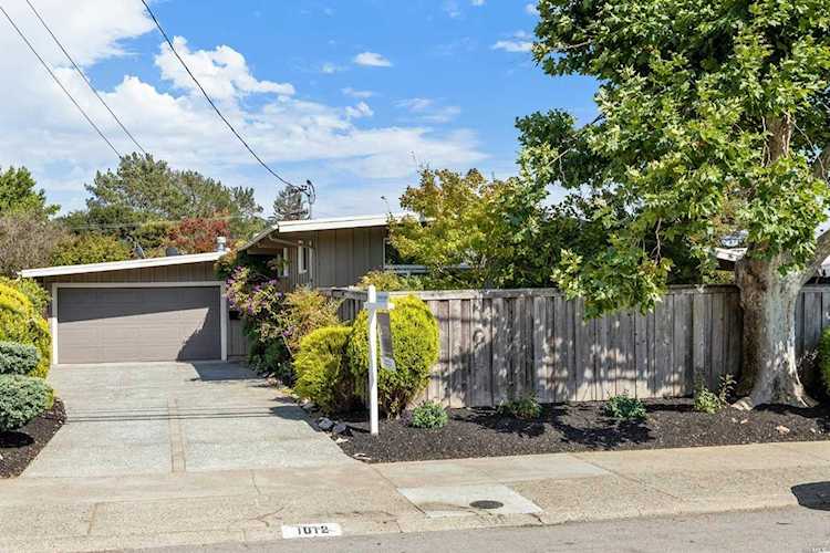 1012 Las Gallinas Avenue San Rafael, CA 94903