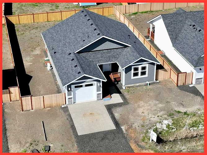 382 Adventurer St SE Ocean Shores, WA 98569