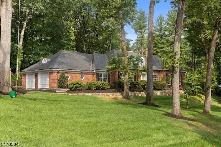 2 Dorchester Rd Summit, NJ 07901