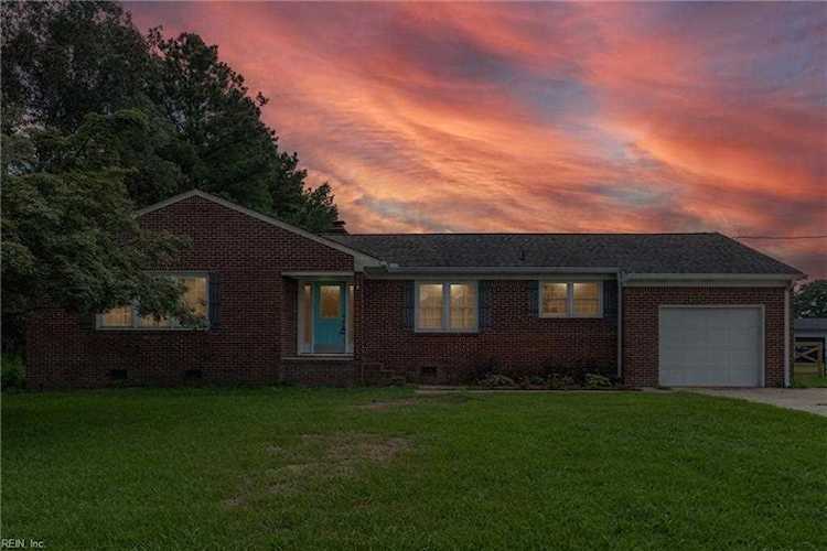 3321 Douglas Rd Chesapeake, VA 23322 home for sale, MLS#10450806 - Crescas Real Estate Photo 1