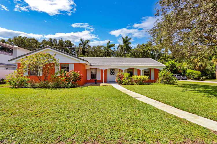 1670 Bowood Road Juno Beach, FL 33408