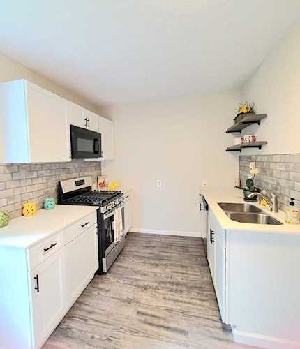 1223 Woodbridge Street Saint Paul, MN 55117
