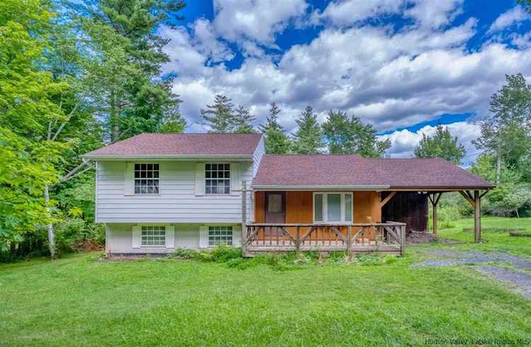 4 Fern Hollow Woodstock, NY 12498