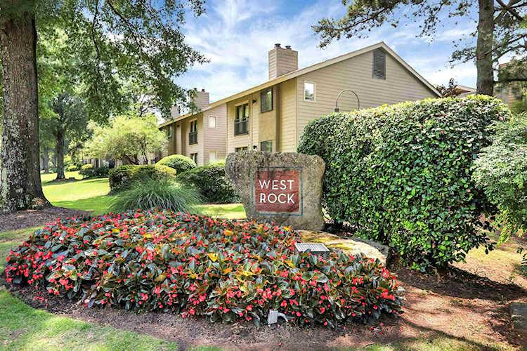 1830 Fernspring Cv Germantown, TN 38138