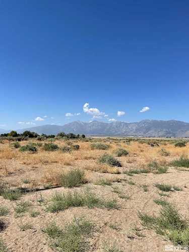 2554 Last Chance Ct. Minden, NV 89423