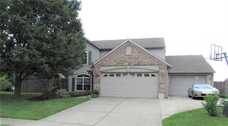 8341 Crestview Circle, Avon, 46123 Photo 1