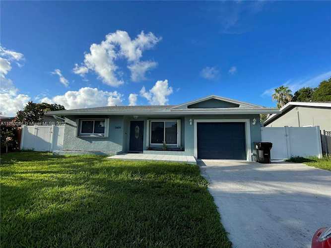 3404 NW 68th Ct Fort Lauderdale, FL 33309