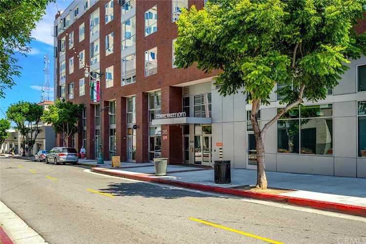 285 W 6th St #211 San Pedro, CA 90731