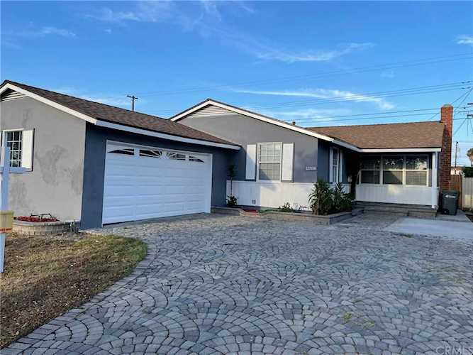 13708 Daphne Ave Gardena, CA 90249