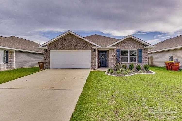 5796 Guinevere Ln Milton, FL 32583
