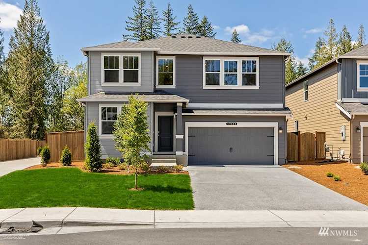17420 Crossing Dr E #30 Puyallup, WA 98374