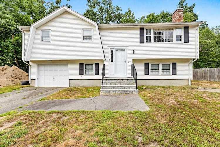 23 Fisher Rd Cohasset, MA 02025