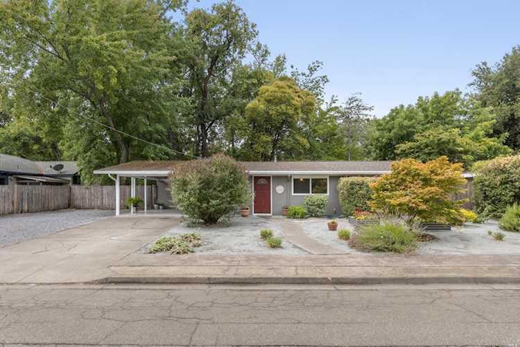 8844 Brown Avenue Kenwood, CA 95452
