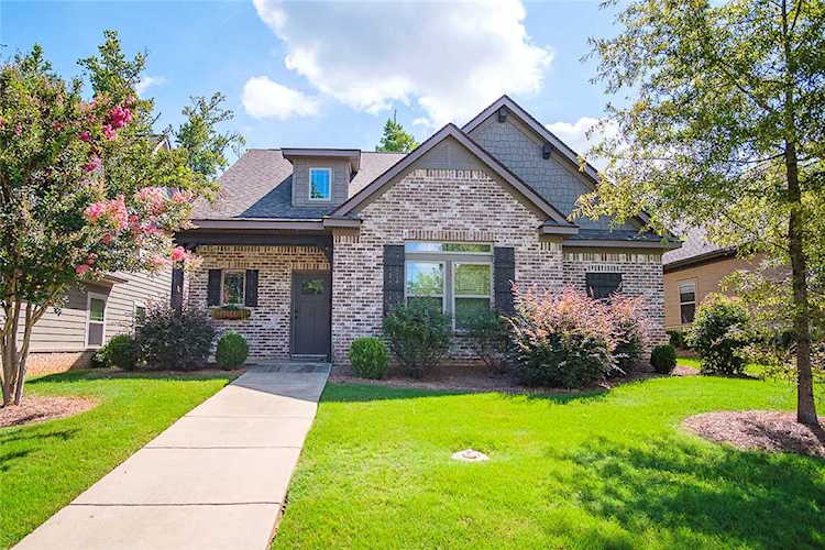 1016 Starr Ct Auburn, AL 36830