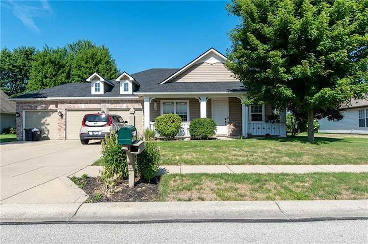 1118 Northcliffe Dr Avon, IN 46123