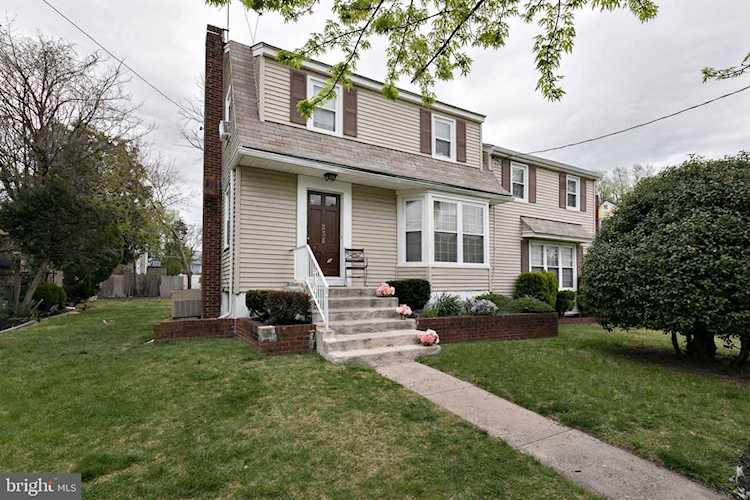 238 41st St N Pennsauken, NJ 08110