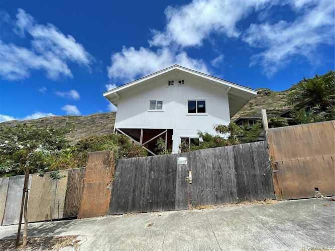 1280 Miloiki Street Honolulu, HI 96825 | MLS 202214910 Photo 1