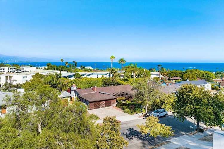 512 La Marina Santa Barbara, CA 93109