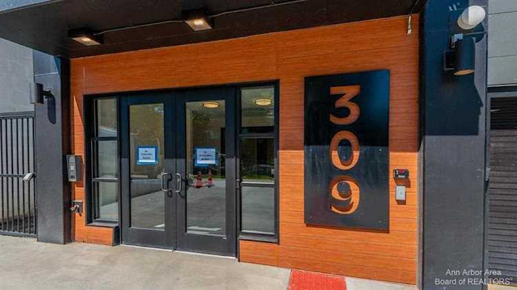 309 N Ashley St #304 Ann Arbor, MI 48103