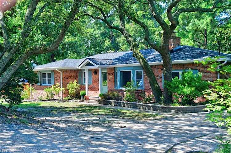 2049 Alphine Rd Virginia Beach, VA 23451