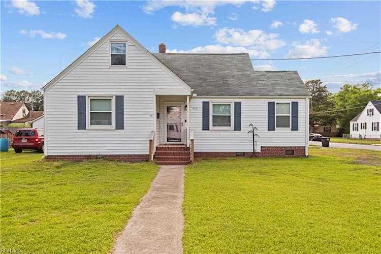 300 Sandpiper Dr Portsmouth, VA 23704