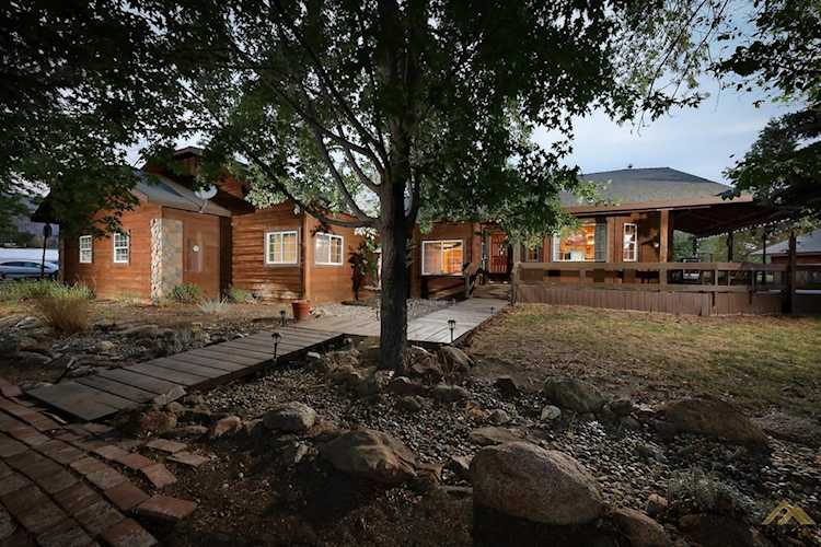 21801 Old Town Road Tehachapi, CA 93561