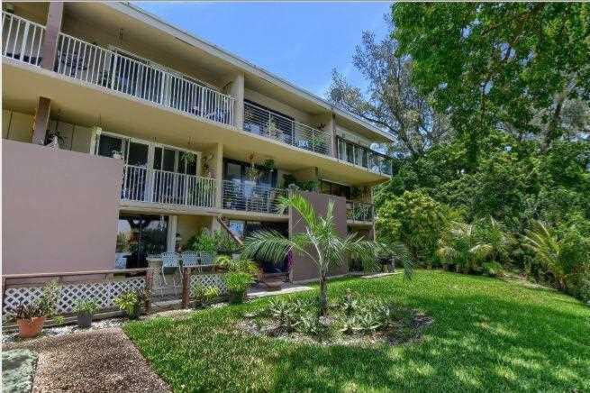3881 Crystal Lake Dr #4 Deerfield Beach, FL 33064