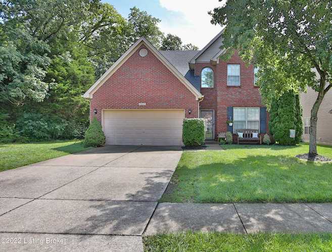 1613 Crosstimbers Dr Louisville, KY 40245