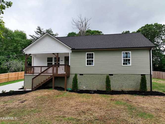 5827 Lucile Ln Knoxville, TN 37921