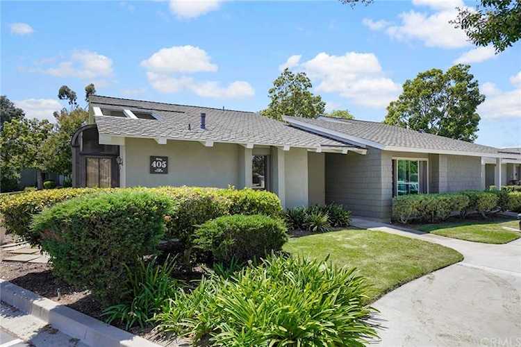 8766 Tulare Dr #405D Huntington Beach, CA 92646