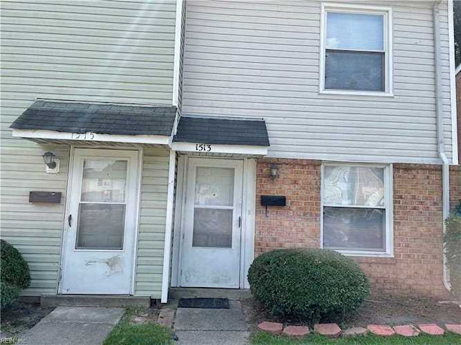 1513 Darren Circle Portsmouth, VA 23701 home for sale, MLS#10450948 - Crescas Real Estate Photo 1
