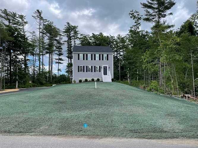 12 Beach Street Middleboro, MA 02346