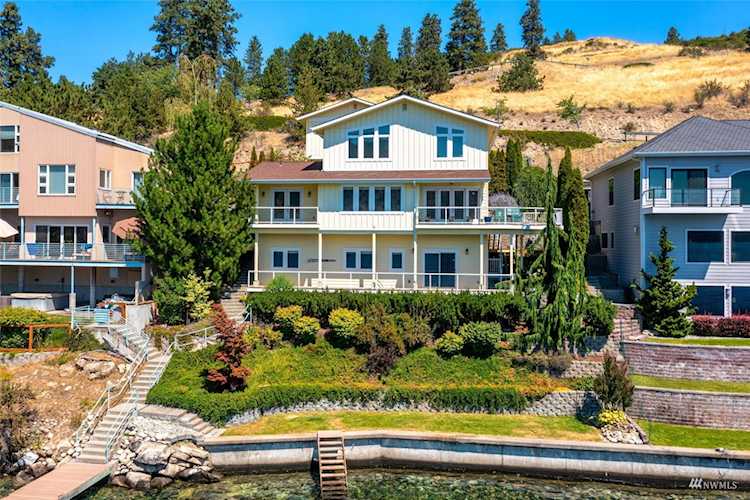 31 Getaway Ln Manson, WA 98831