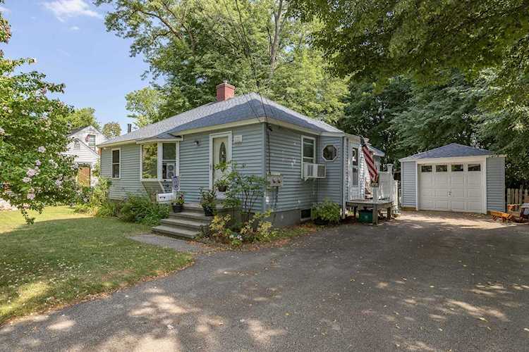 222 Colonial Dr Portsmouth, NH 03801