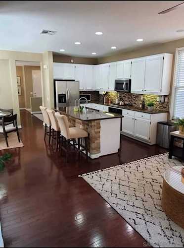 1821 Sheep Ranch Loop Chula Vista, CA 91913
