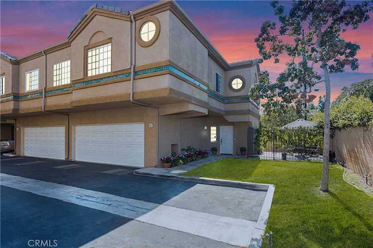 2160 College Ave #N Costa Mesa, CA 92627